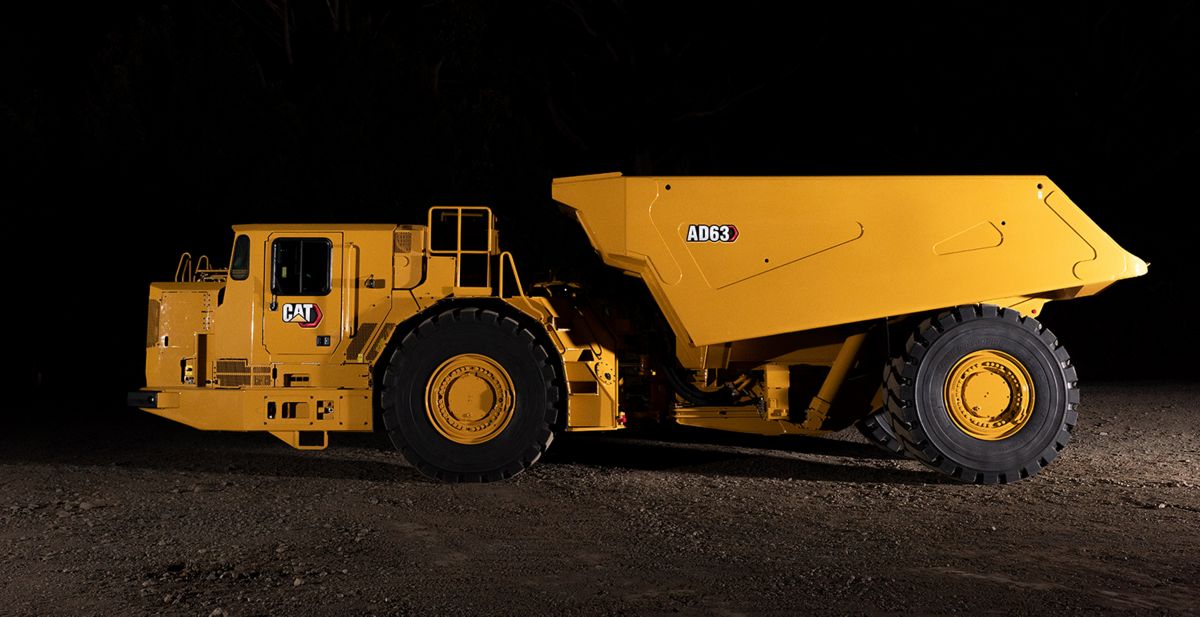 Outletminero's tweet photo. #EquipoMinero| El Camión Subterráneo Cat AD63 está diseñado para una alta producción, menores costos y mayor eficiencia, mide 12,4 de longitud y pesa 52 tonels y alcanza hasta 41 km/h.  La cabina de clase mundial mantiene a los operadores seguros y cómodos durante todo el turno. https://t.co/fXFvZKv1z7