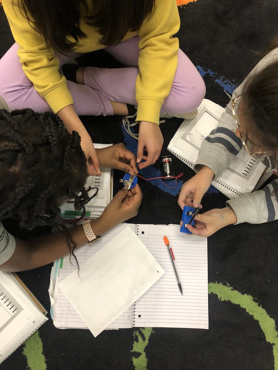 WestgateFifth's tweet photo. We are using our knowledge of simple circuits to make open and closed circuits. https://t.co/Jqj07B7z61