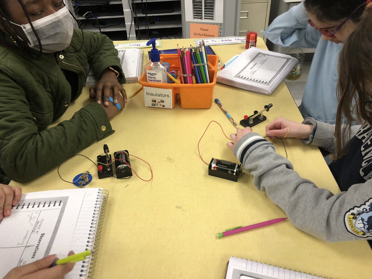WestgateFifth's tweet photo. We are using our knowledge of simple circuits to make open and closed circuits. https://t.co/Jqj07B7z61
