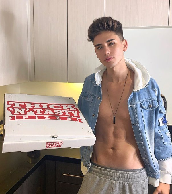 Pizza delivery in a BLUE Jacket! Who's hungry?