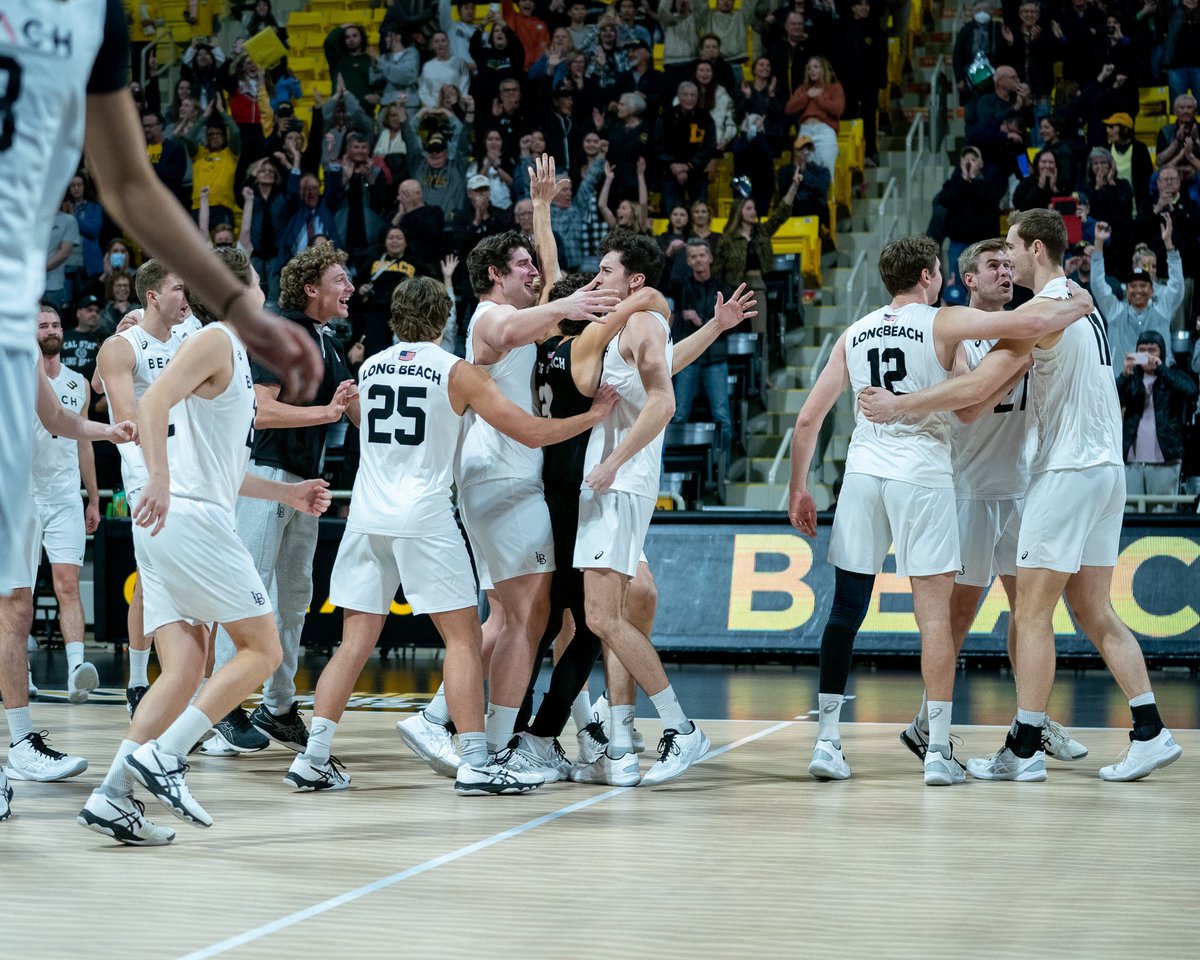LBSUAthletics's tweet photo. HUGE week as @lbsumvb has taken over the #2 spot in rankings and is set to face #3 UCLA. AT HOME. THIS FRIDAY @ 7PM! 

#Boom #GoBeach https://t.co/vbkNinKcnj