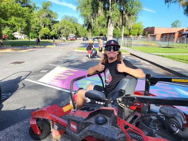 Why does Baldwin's campus look so good?  👀

Students in Mr. Emery's Landscape Operations Academy work hard to maintain the grounds by mowing, edging, blowing, planting, and picking up litter.  #careereducation #wehavethat #itlookslikethis #CTEmonth