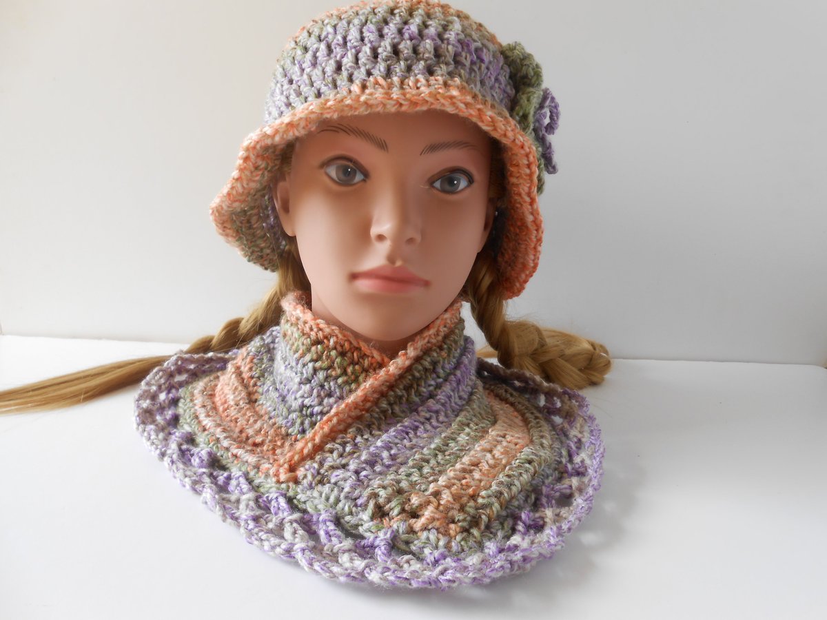 Walsh11Della's tweet photo. Crochet hat and scarf set, gift for her, #etsyshop #etsymntt #irishcrafthour #creativebizhour #BMRTG https://t.co/CLHHzugEMS via @Etsy https://t.co/TJqaQBn81G