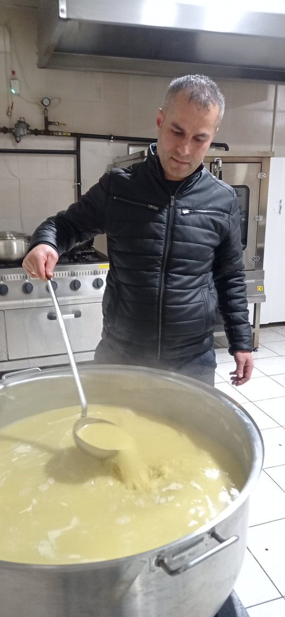 zkanBilici8's tweet photo. Surkamakamlığın Destekleriyle vatandaşlarımızın hizmetindeyiz. Diyarbakır/sur https://t.co/lPnXvtKi8I