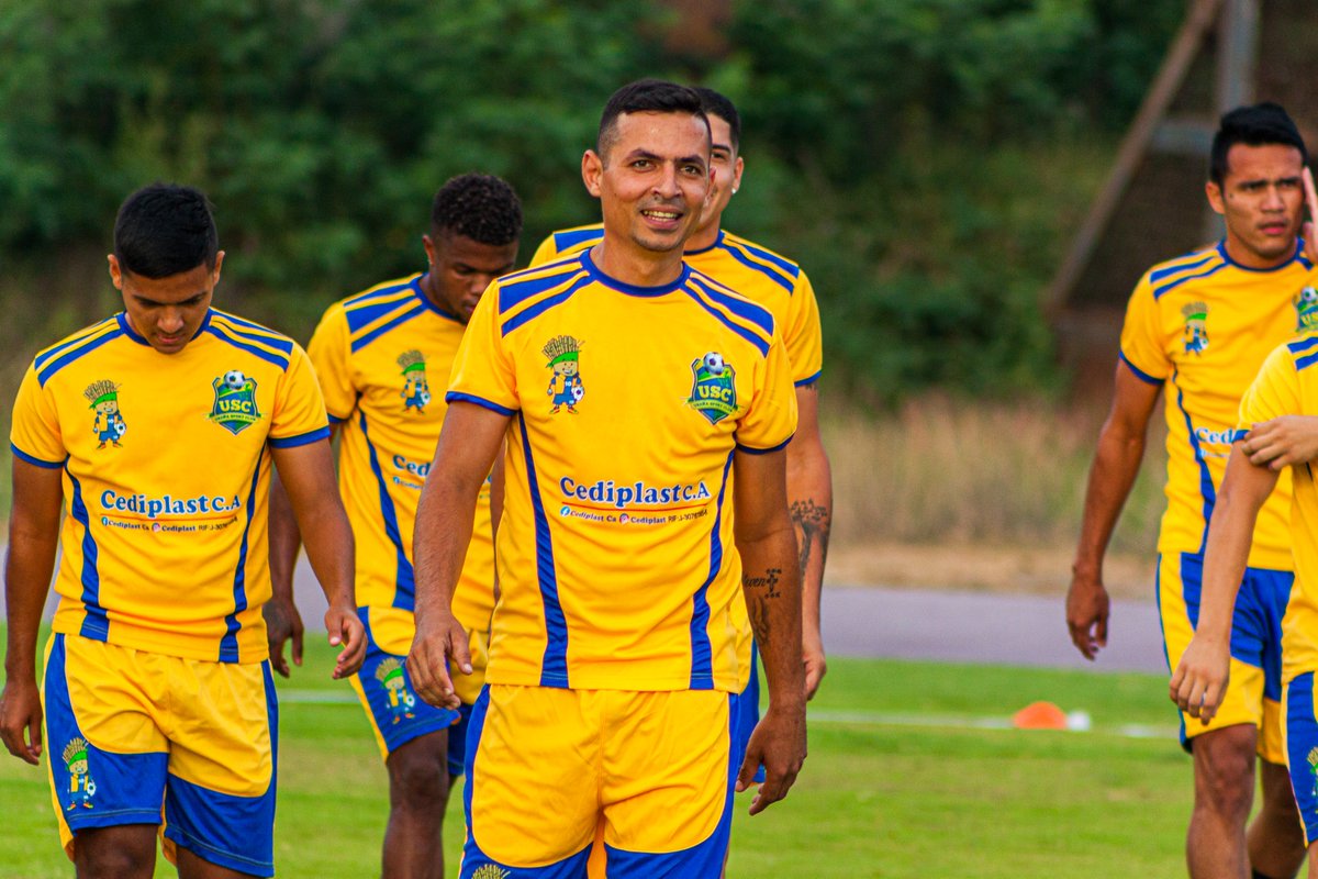 UrenaSC's tweet photo. ¡Inicio de pretemporada azucarera! ✅
El Azucarero desarrolló su primer entrenamiento 💪 de cara a la temporada 2️⃣0️⃣2️⃣3️⃣ de la Liga FutVe2
En el estadio 🏟️ Orlando Mora Figueroa "El Caney". 

¡Juntos Somos Más Fuertes! 💪

#UreñaOrgulloTachirense 💛💙💚 https://t.co/RPT48R3CLJ