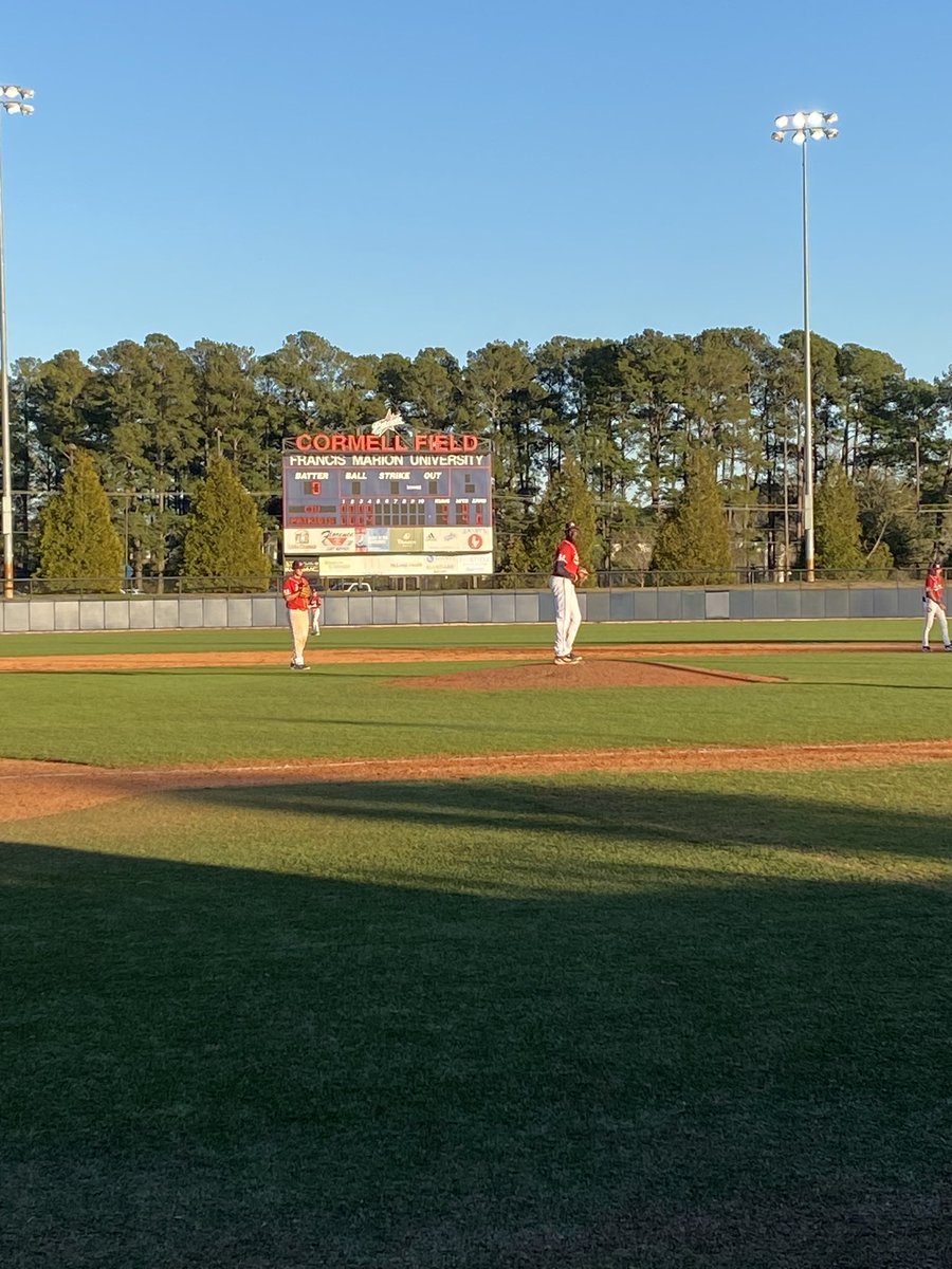 FMU Baseball tweet media
