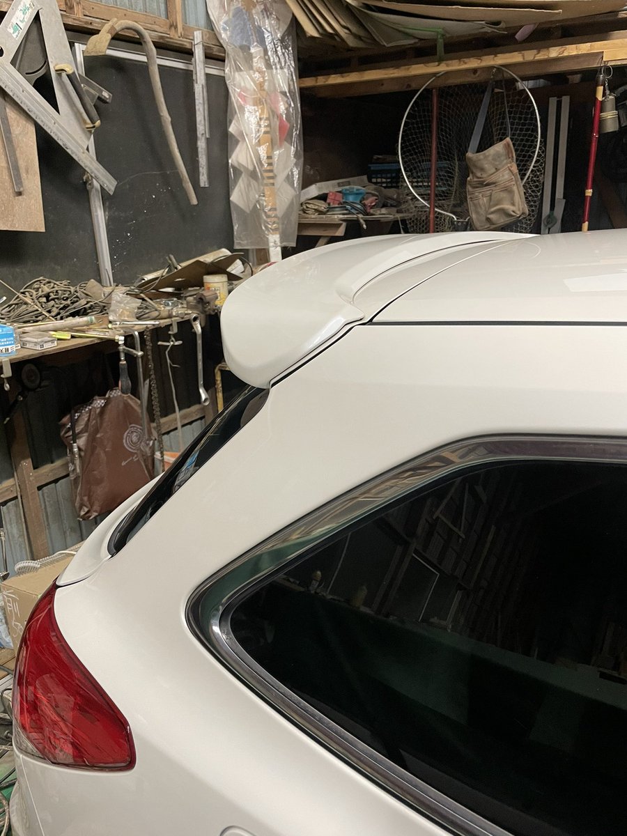 impleza's tweet photo. BRレガシィ　ルーフスポイラー
新品.取説有り https://t.co/4yQAdWrYSw