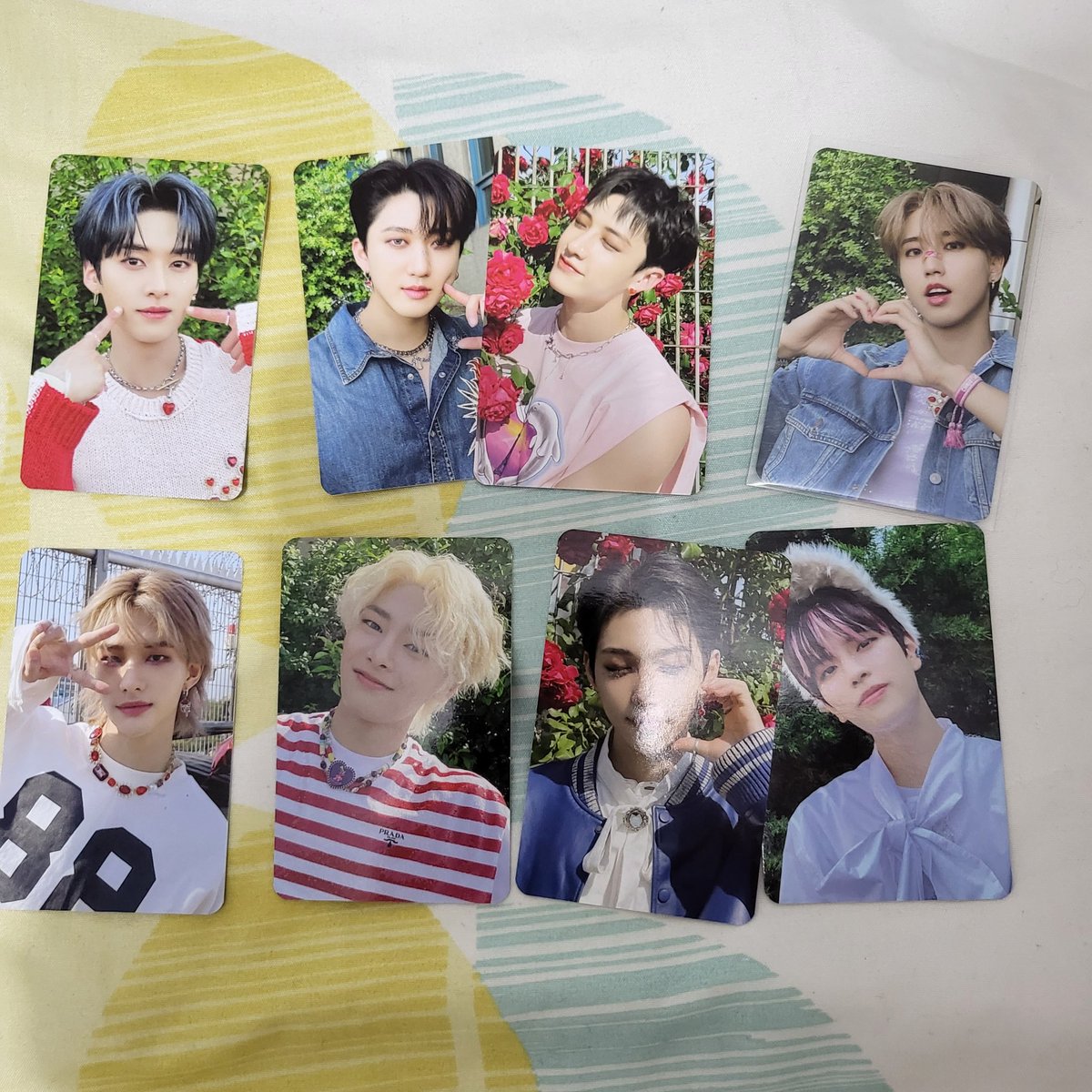 bellitabellebns's tweet photo. thank you so much for my ot8 bdm @LazyKidsPH. dumating na rin siya finally 💕 what i didn't expect is the freebie. isang buong sealed album! kaloka. 

#LKPHFEEDBACK https://t.co/4pBfjE6K0H