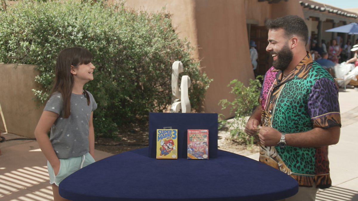 RoadshowPBS's tweet photo. We apologize to anyone who feels some type of way about this appraisal. But also, do you have a solid skincare routine yet? #antiquesroadshow https://t.co/0ZnLgOwBSE
