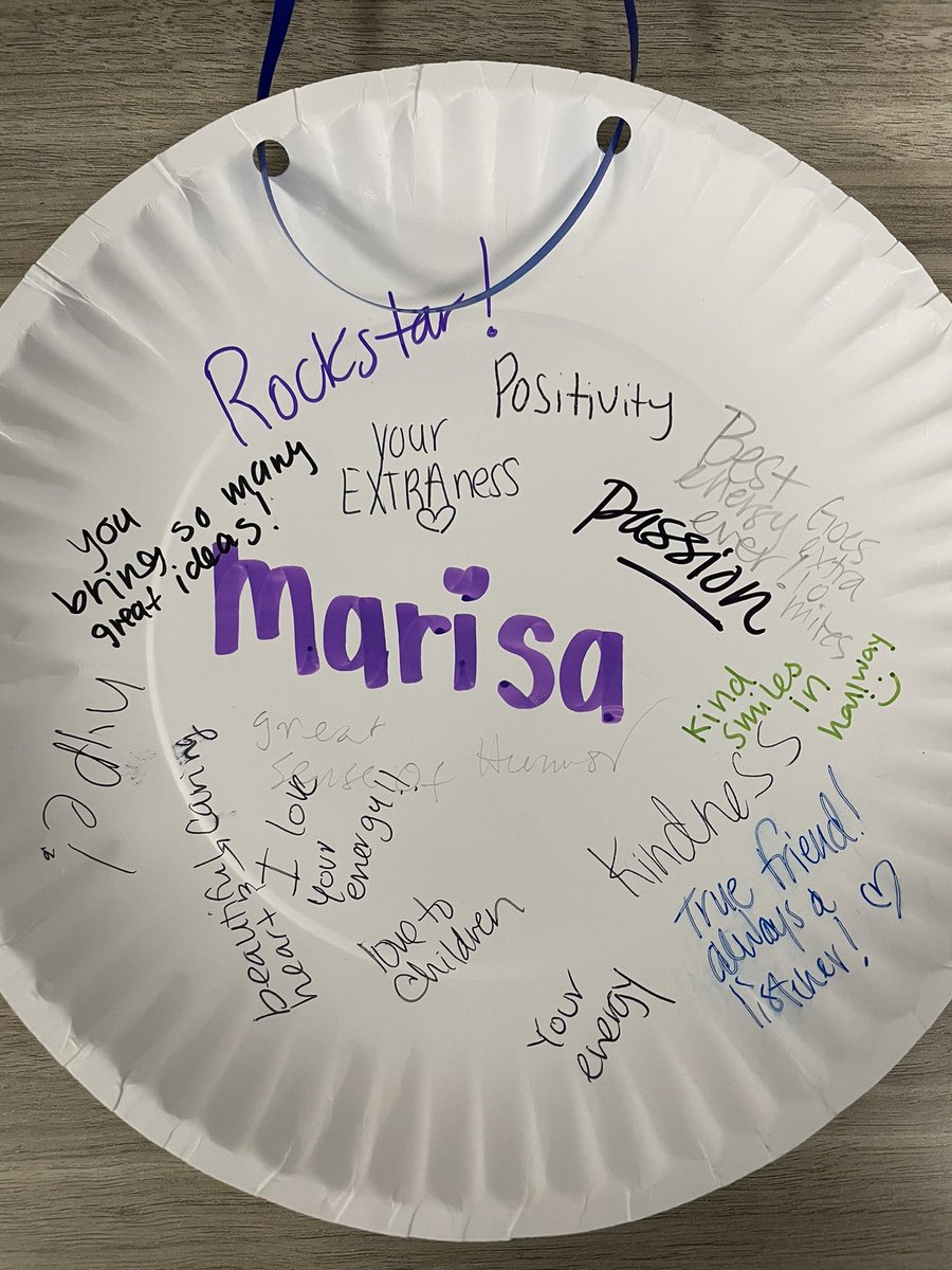marisaochoa30's tweet photo. I LOVE my kinder students and they LOVE me right back ♥️ This year so far, they have spoiled with small gifts almost daily 💞💞 #IteachbecauseICARE #Kindergarten #lovethemfirst #teachthemsecond @CyFairYeager https://t.co/47m1U3WHUt