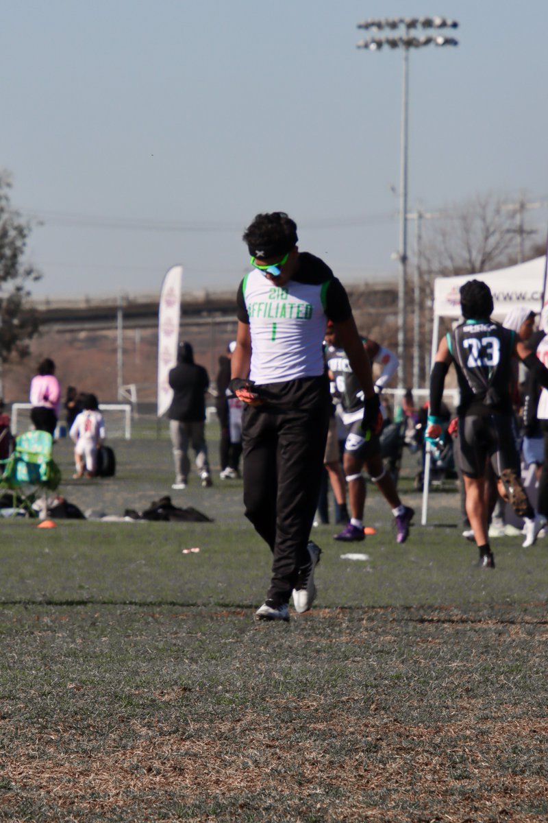 Jbclips1B's tweet photo. Got to catch some 7on7 this weekend. @ZayDelgado15 excited to catch more games.
#JBClips https://t.co/6CN3DLPC1f