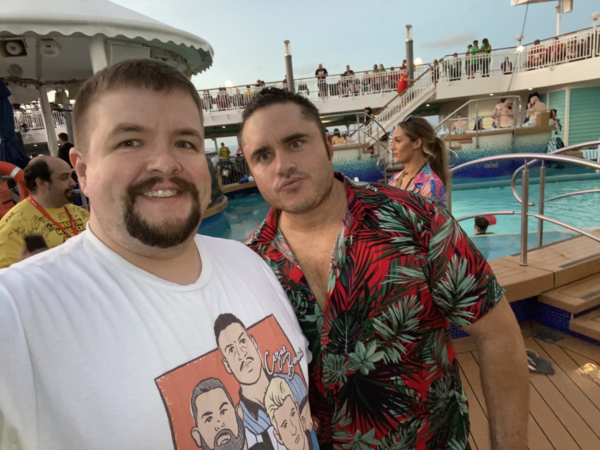 TheRealDocFunky's tweet image. Best cruise ever. #JerichoCruise #DaddyMagic #SevenDollarsAGallon