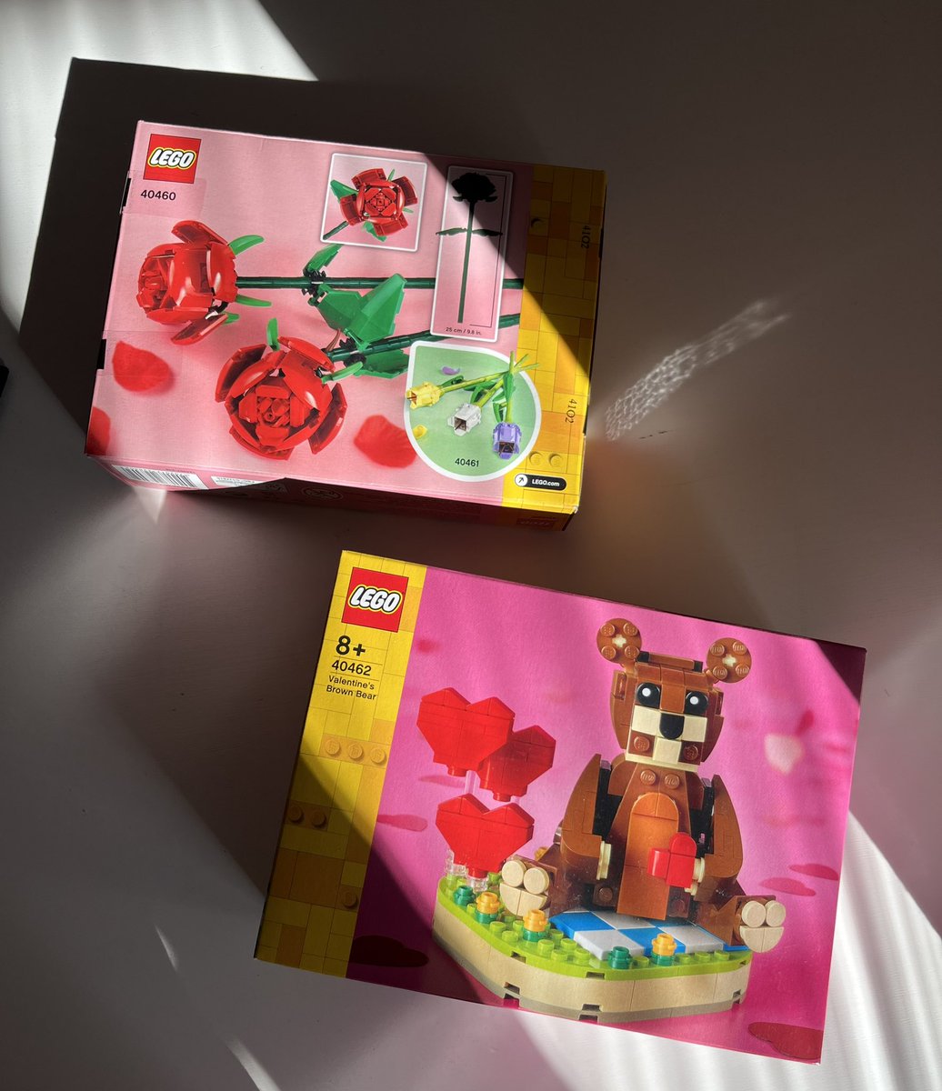 romance_society's tweet photo. ✨ SORTEO 💗San Valentín💗 ROMANCE SOCIETY ✨

para llevarte camisetas romance society goals personalizadas con tu pareja cartoon fav y estos 2 juegos de lego!!

- hacer rt a este tweet
- seguir a @romance_society 

el día 13 decimos ganador 💋 https://t.co/C0462XI0KJ