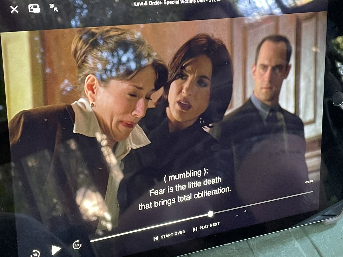 shtetl_core's tweet image. please explain why this woman in Law &amp;amp; Order SVU is quoting DUNE