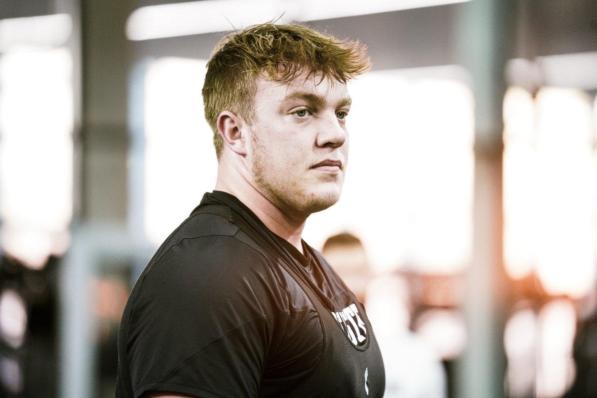 NUFBFamily's tweet image. Early morning work 🌅

#GoCats