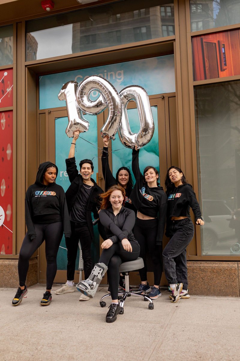 restoredomore's tweet photo. Kicking off the week with studio #190! Congratulations to our Upper West Side, NYC location on your grand opening. #RestoreDoMore
#RestoreHyperWellness #LiveHyperWell #HyperWellnessLifestyle #HyperWellness #RestoreUpperWestSide #NYC https://t.co/5FXJKL6Zrk