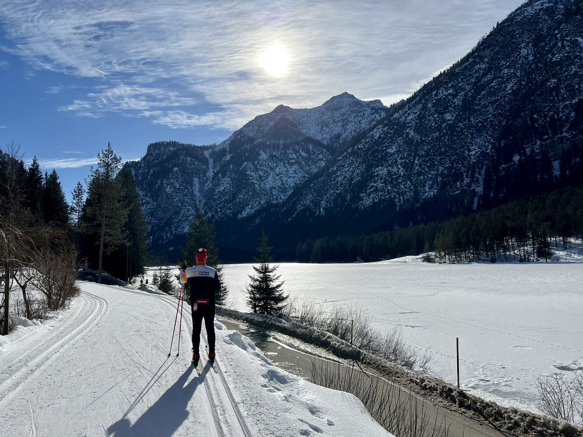 From snowy Austria to sunny Italia. Enjoying the Dolomites area in Italy. Toblach is beautiful and Hotel Santer is pure luxury. Positively Perfect winter day :)