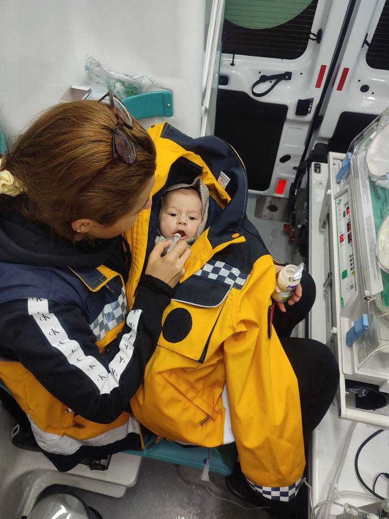 Bir bebeğimiz daha kurtuldu.

#Deprem