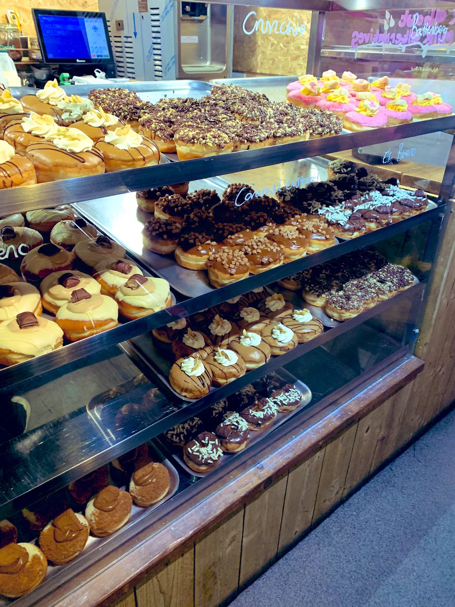 adele1985's tweet image. What better way to spend a Sunday? 🍩 @LarkLaneGuide #doogledonuts