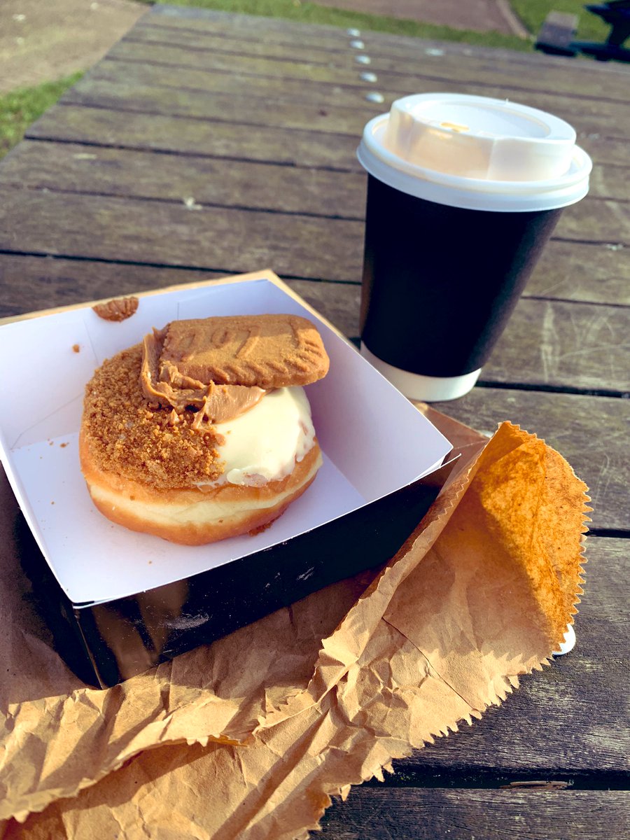 adele1985's tweet image. What better way to spend a Sunday? 🍩 @LarkLaneGuide #doogledonuts