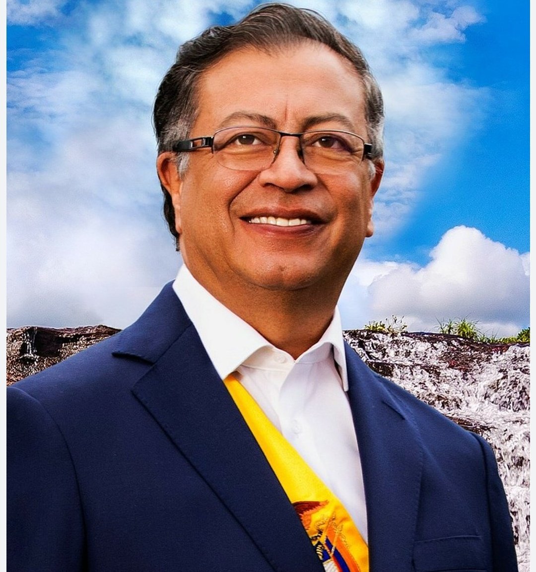 ¿Ustedes volverían a votar por Gustavo Petro si las elecciones fueran hoy? SI ❤️ NO 🔄