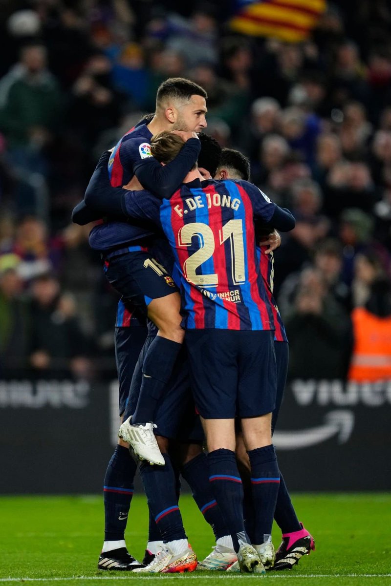 DeJongFrenkie21's tweet image. A Sunday win at home😍