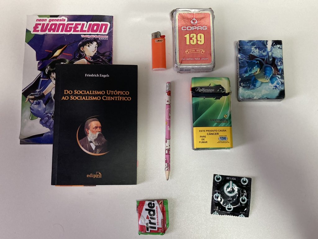 goticademizuno's tweet image. material escolar 2023 tá pronto