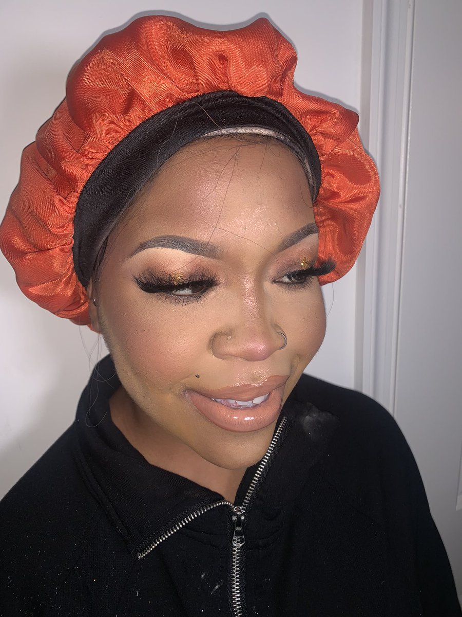 vvvxLm's tweet photo. itโs the blending work for me ๐จ๐bookings are available! click link in bio babes๐ฅ #dmvmua #makeupartist #beforeandafter #blended https://t.co/UYA9y0PSGJ