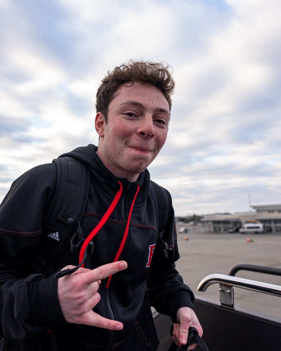 RutgersMBB's tweet image. Shout out to the hardest-working student managers in the country @RutgersManagers. Wheels up to Indiana✈️