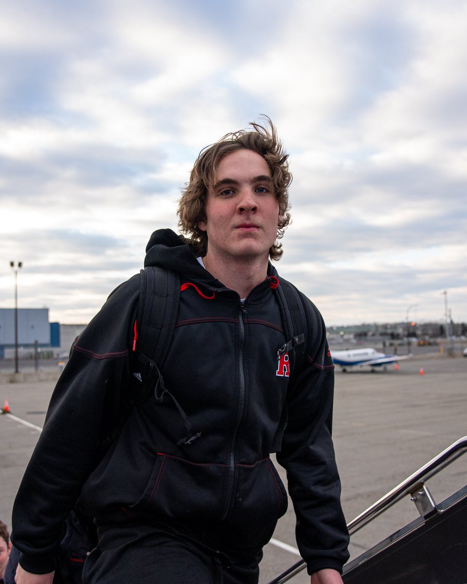 RutgersMBB's tweet image. Shout out to the hardest-working student managers in the country @RutgersManagers. Wheels up to Indiana✈️