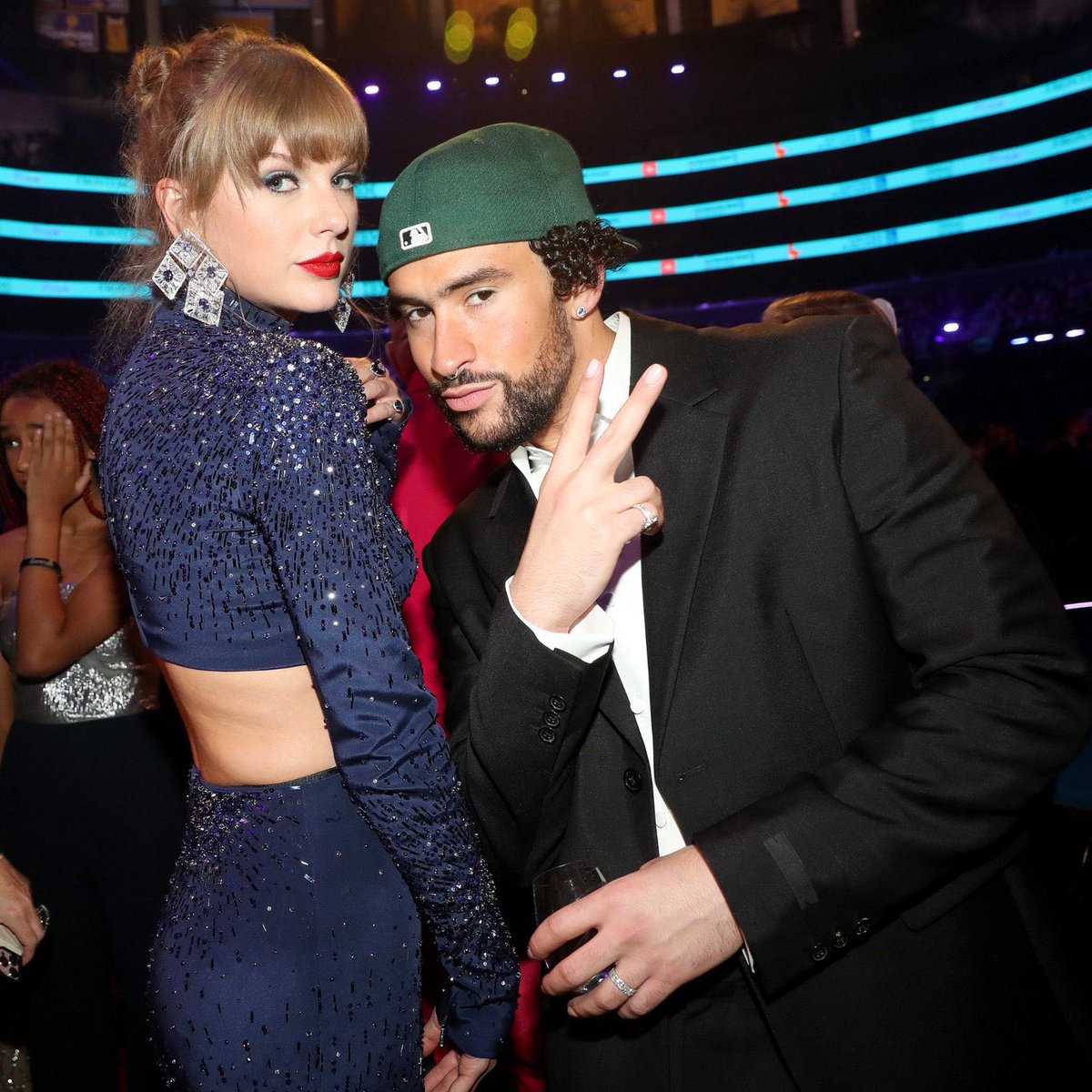 AccessBadBunny's tweet photo. Spotify creates a playlist with songs by Bad Bunny &amp; Taylor Swift. ❤️

“para cuándo el collab?” https://t.co/ITSIIqHNFe