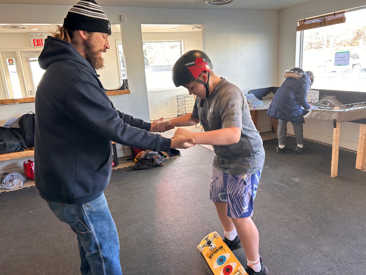 mslisacorbett's tweet photo. An amazing morning @thecompoundyyc learning about mechanical energy and skateboard park design while learning to ride the boards too! #adventuresinSTEM @RundleJrHigh #becurious #bewell https://t.co/T6NZYGWl5U