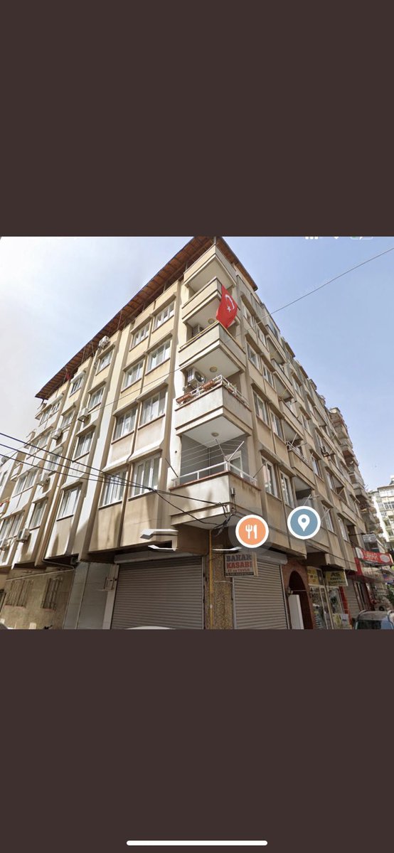 Vildan_well's tweet photo. Üç kişi bu enkazın altında kayıp. Çok uzun zamandır haber alınamıyor. Binanın yıkıldığı düşünülüyor. Enkaza yardım ediyorsanız çıkarılan kişiler hakkında bilgi verebilir misiniz?( Gökçen Çetin, Fatma Çetin, Emine Yeloğlu) #depremhatay #AFAD https://t.co/Ad68rIWjZK