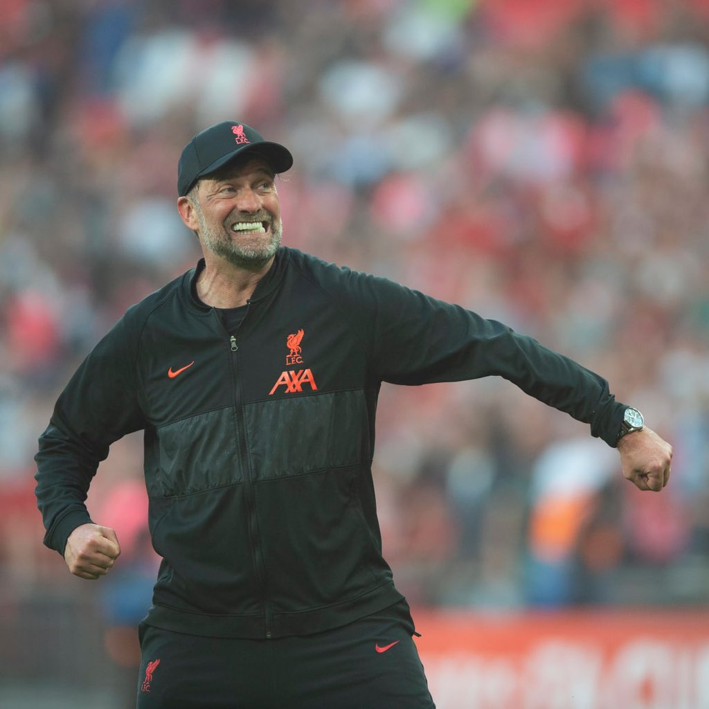 kopice86's tweet photo. We went toe to toe with them cheating bastards and 2x 1points from winning the league &amp; Jurgen achived that with the budget of Southampton and some of you’s brainless bastards want him gone, do me favour, check your head in all seriousness it must be full of shite https://t.co/rRS4d3LQq0