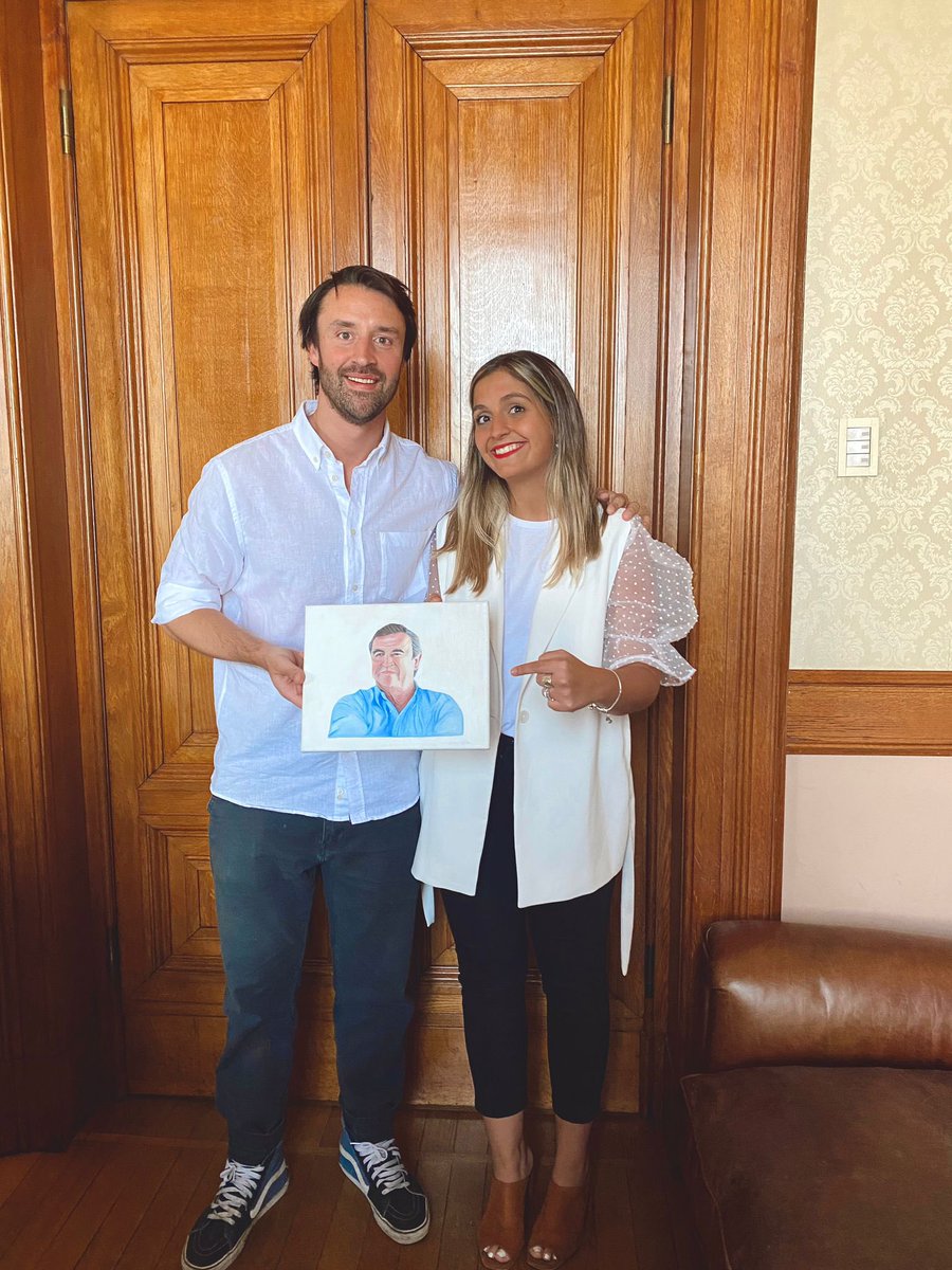 LarraJorge's tweet photo. Tremendo el cuadro del Guapo que pintó la genia de @lulisolari 🙌🏽🤍
¡Muchas gracias por el regalo! https://t.co/ijxgc8xf9M