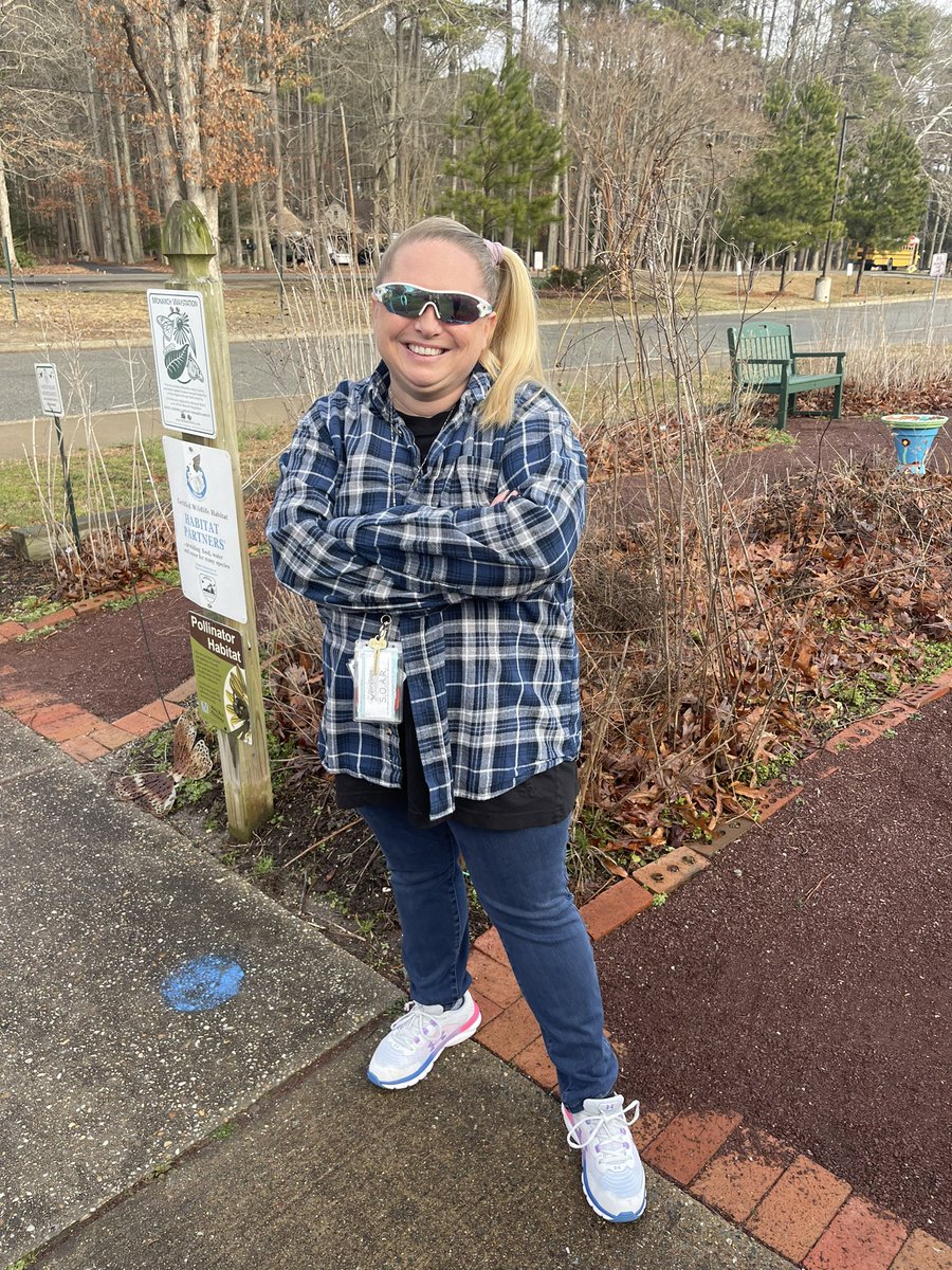 KingofReading31's tweet photo. We celebrated the 90’s all day today at @yes_falcons! #fun #schoolspirit #96thday https://t.co/seXecBfMQF