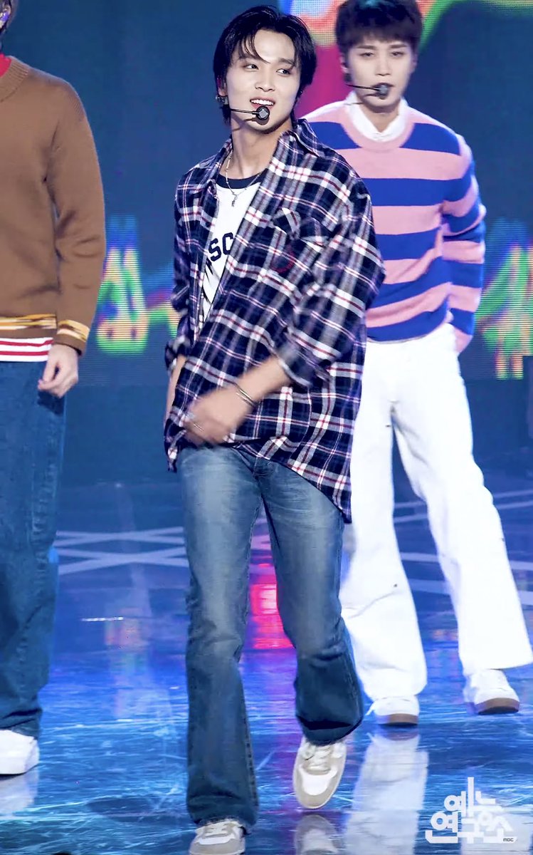 mabearfullsun's tweet photo. ขาม้าเตรียมขาดตลาด แม่น้องดงจะพากันไปเหมามาให้ลูกใส่คนเดียว https://t.co/zwFfxlzDhY