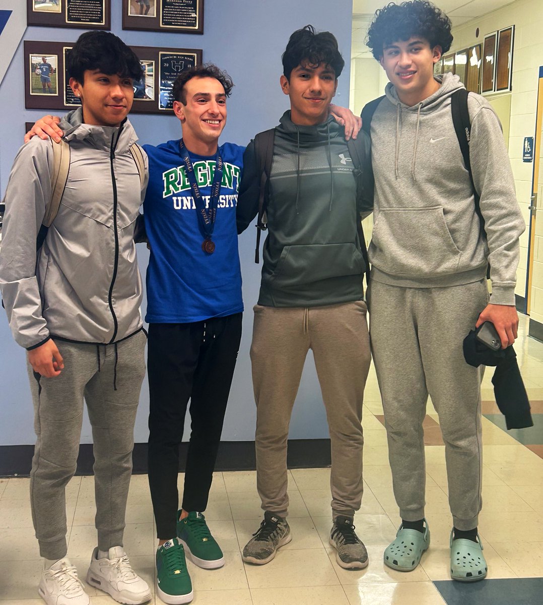 HammHSBoysTrack's tweet photo. Congratulations to Senior Domenic DeRose who signed his National Letter of Intent to D1 Regent University. We are extremely proud of your commitment &amp; look forward to seeing you prosper! Your hard work, determination &amp; dedication got you here, enjoy it kid! #BlueDevilsPride https://t.co/dLnzJAnd7j