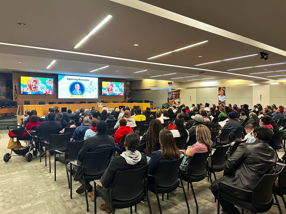 Max Moll tweet media