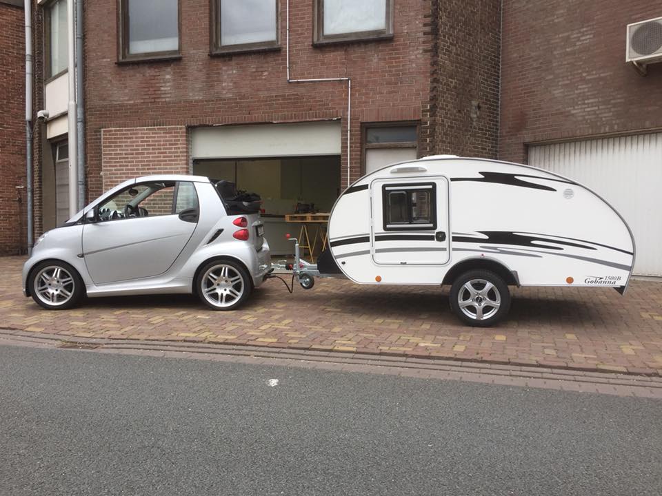 GobannaInfo's tweet photo. @EditieNL Met een Gobanna achter de Smart was dit geen probleem geweest. De lichtgewicht minicaravan kan achter (vrijwel) iedere auto. https://t.co/ejRHWgbZAB