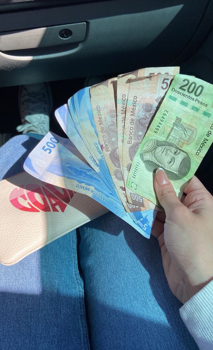 mgirirdzez's tweet photo. después de una sesión con mi loser favorito jajajajaja quien será el siguiente ?😋

cuck    findom    paypig https://t.co/K2mrdcyhpV