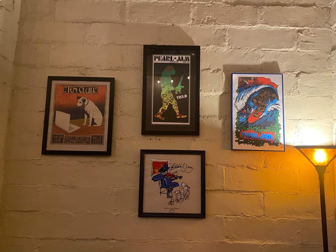 Mike S - 'Hung up around 35 posters in the brewery I work at in Bellingham,Wa!!  Come check it out and get a beer!!' facebook.com/groups/tenclub… @PearlJam @BoundaryBay