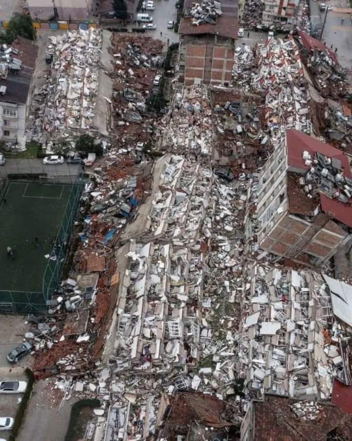 ZeilaneKann's tweet photo. 10121 Mort😭😭😭 turkey 

Qu’Allah pardonne nos péchés et qu’Allah nous protège (Ameen) 
#Turkey https://t.co/YLtKqRSFC6