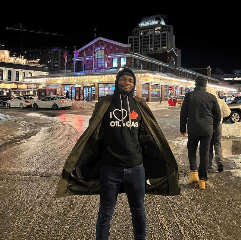 Follow us if you support Canadian oil and gas!