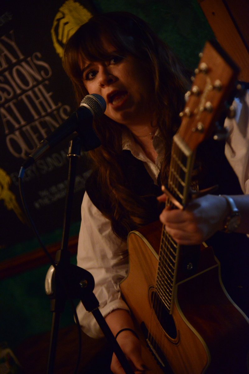 Beth Pilling tweet media