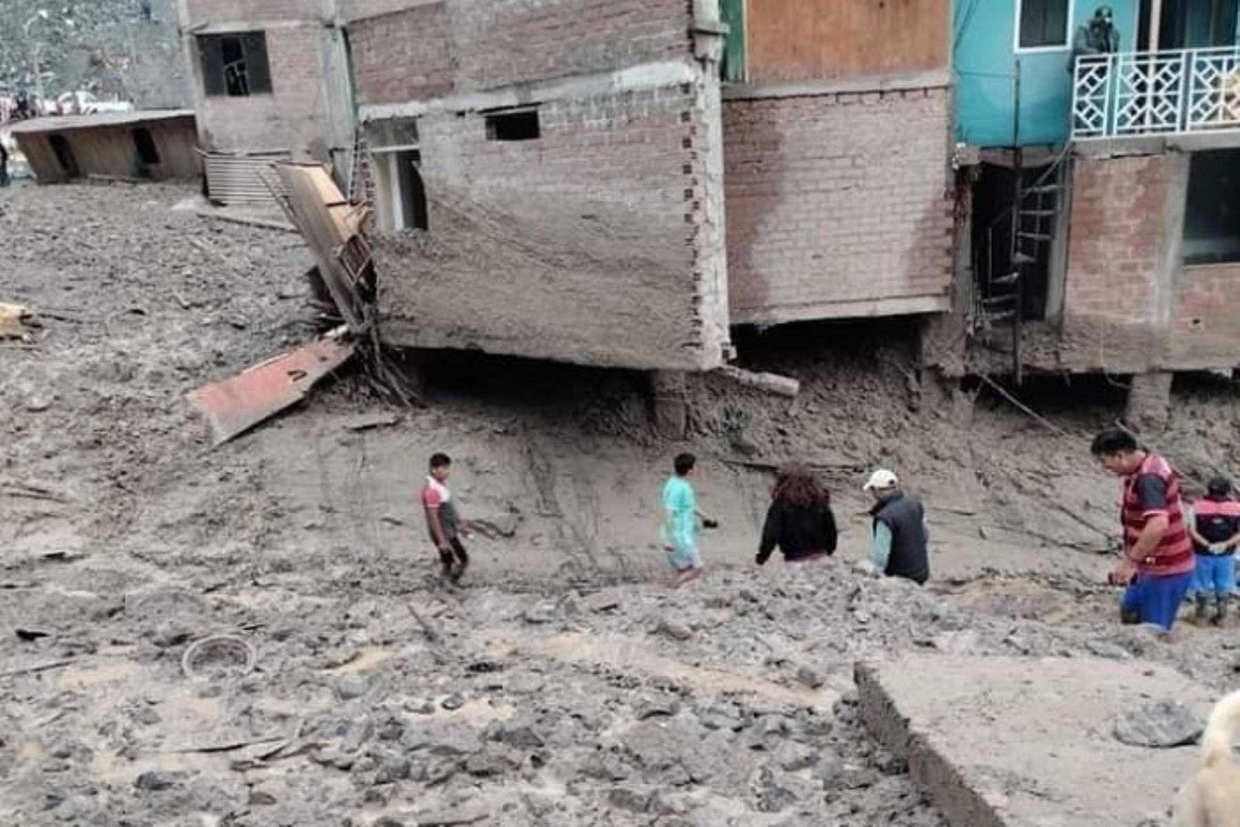 Agencia Andina on Twitter: "Huaico en Arequipa: puesto de salud de Secocha  atendió a 20 heridos leves, informó el @Minsa_Peru https://t.co/ta8P3qp6cg  https://t.co/vfEBD0EPam" / Twitter