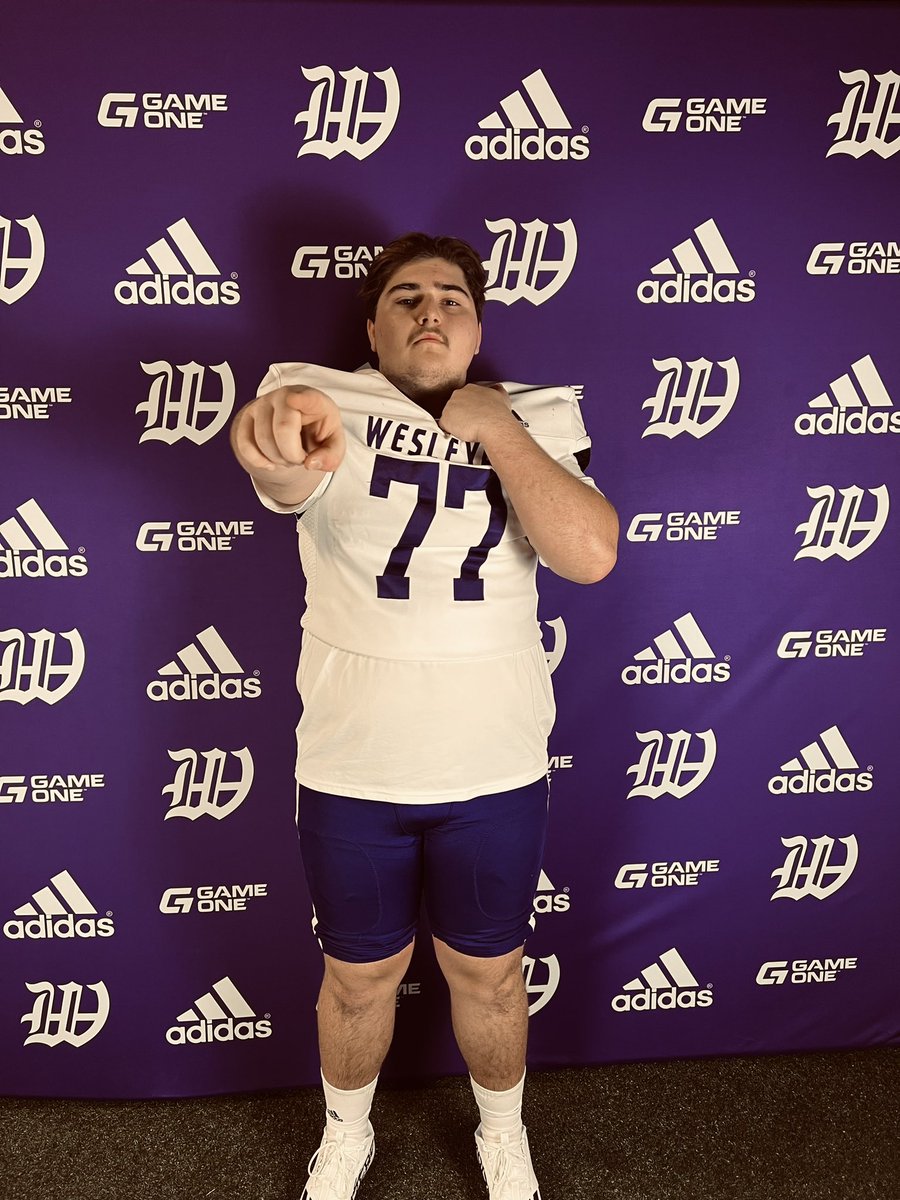 RileyEaton77's tweet photo. Very blessed and excited to receive an offer to continue my academic and football career @kwc_football. I would like to thank  @CoachYoung41 @CoachTG64 for this opportunity. @CSAPrepStar @MichaelWoosley https://t.co/VGE3Oqcoyp