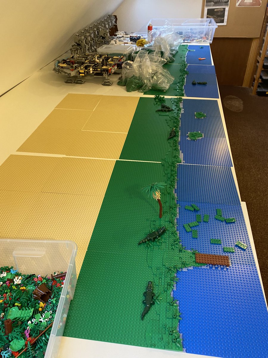 999Bricks's tweet image. The building has commenced for Dublin Brickcon 2023……..any guesses?…..
