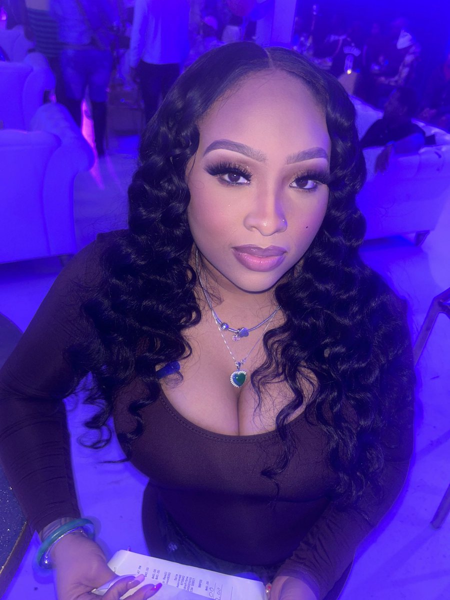 B_forbrat's tweet image. I’m getting better, I’m at practice 🖊️🎨💫 #BOOKTHELOOK #Upcomingmua