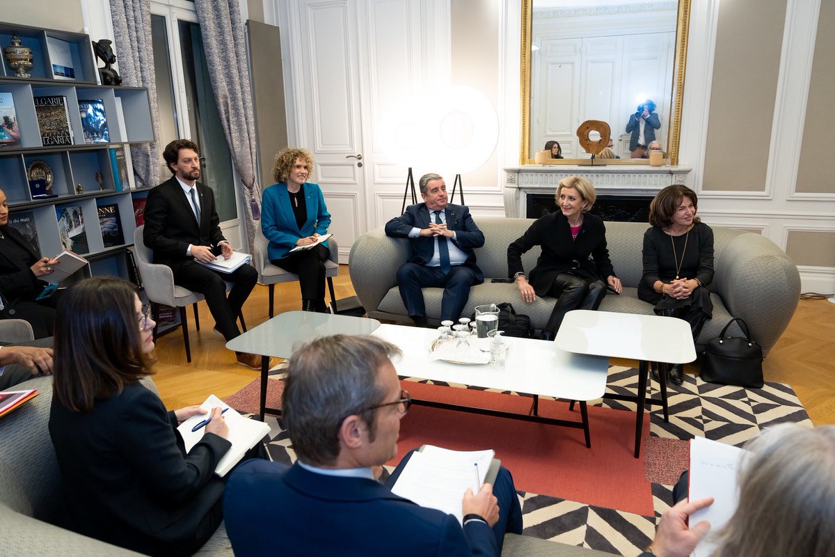 La Secrétaire générale <a href="/LMushikiwabo/">Louise Mushikiwabo</a> et la Ministre <a href="/M_Biron/">Martine Biron</a> <a href="/MRIF_Quebec/">Relations internationales du Québec</a> ont échangé sur la coopération entre la #Francophonie et le Gouvernement du #Québec, notamment en matière de #languefrançaise, de découvrabilité, d’économie et d’égalité femmes-hommes.